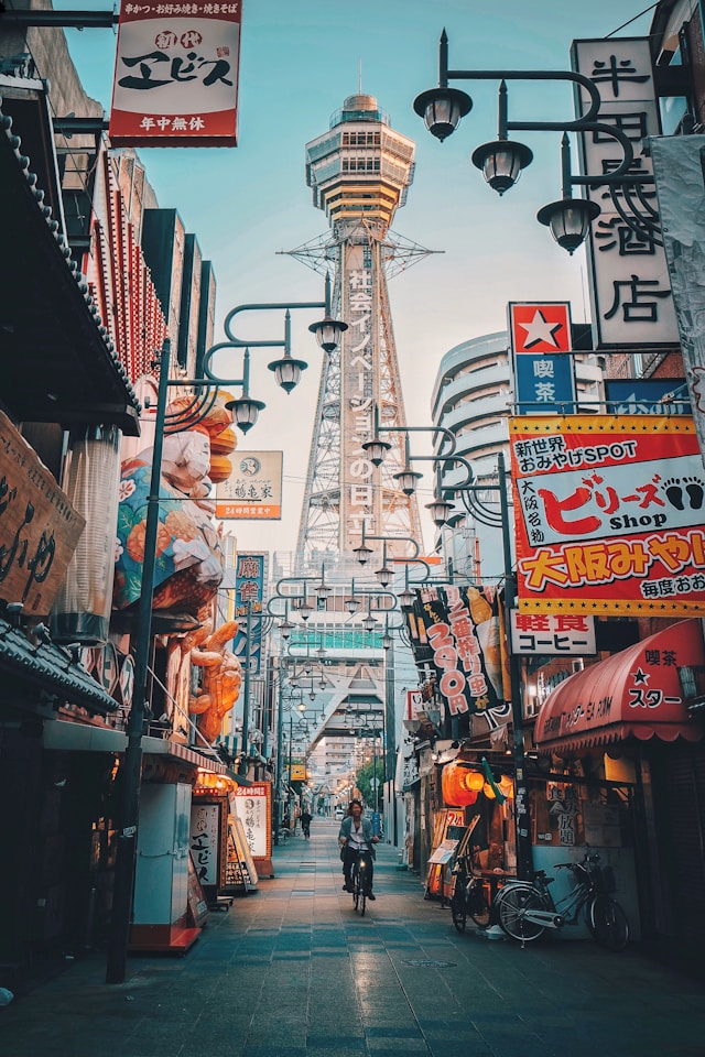 kit-ko-9zYjlA4LqTU-unsplash (1)